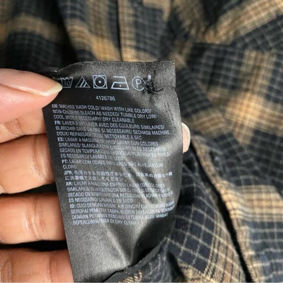 Volcom Men's Black/Yellow Plaid Casual Classic Fit Button-Down Shirt - Picture 7 of 8